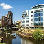 Modern 1br * Leeds (West Yorkshire)