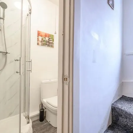 Modern 1br * Λιντς